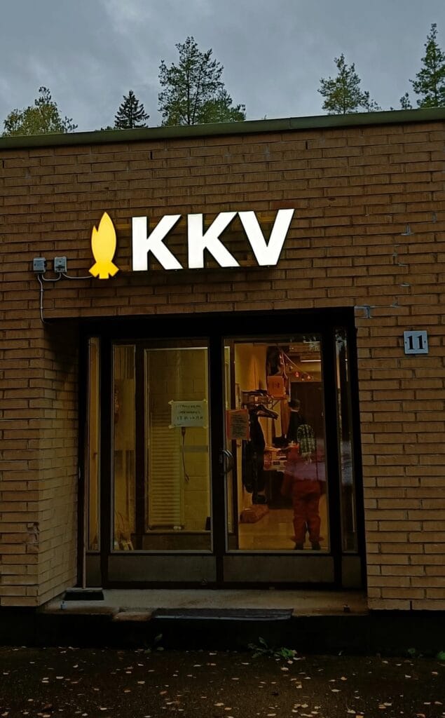 uusi valokyltti - Lue lisää